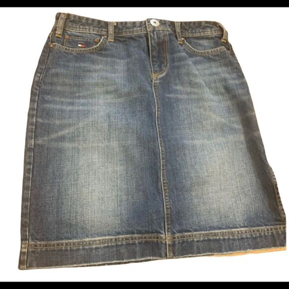 Tommy Hilfiger Distressed Denim A-Line Mini-Skirt, Size 4 - Picture 1 of 7